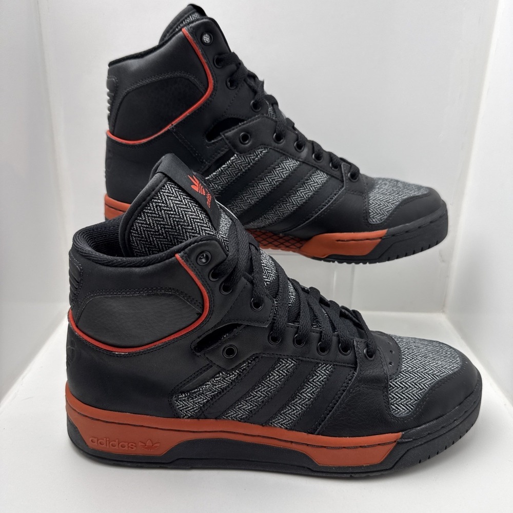 Adidas Conductor Hi Men's Size 9.5, Black/Chili Hi-Top NWT